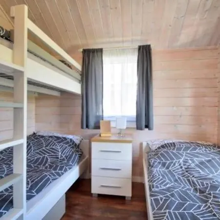 Cozy In Near Ferienhaus