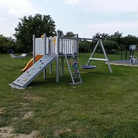 Semesterbostad Family Homes, Playground, Summer Pool